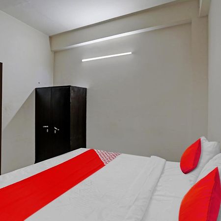 Hotel O Vrinda Residency Noida Exteriör bild
