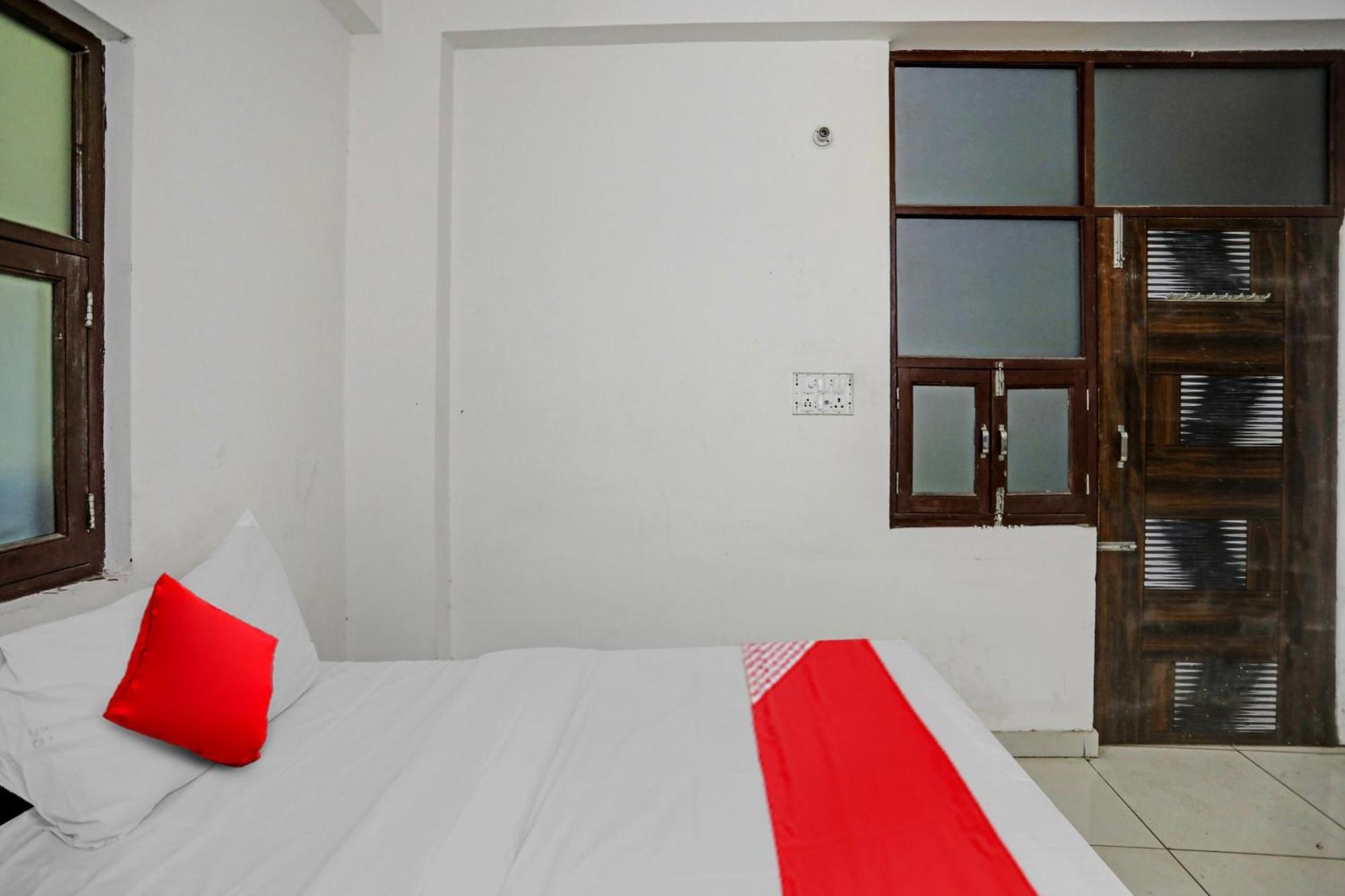 Hotel O Vrinda Residency Noida Exteriör bild