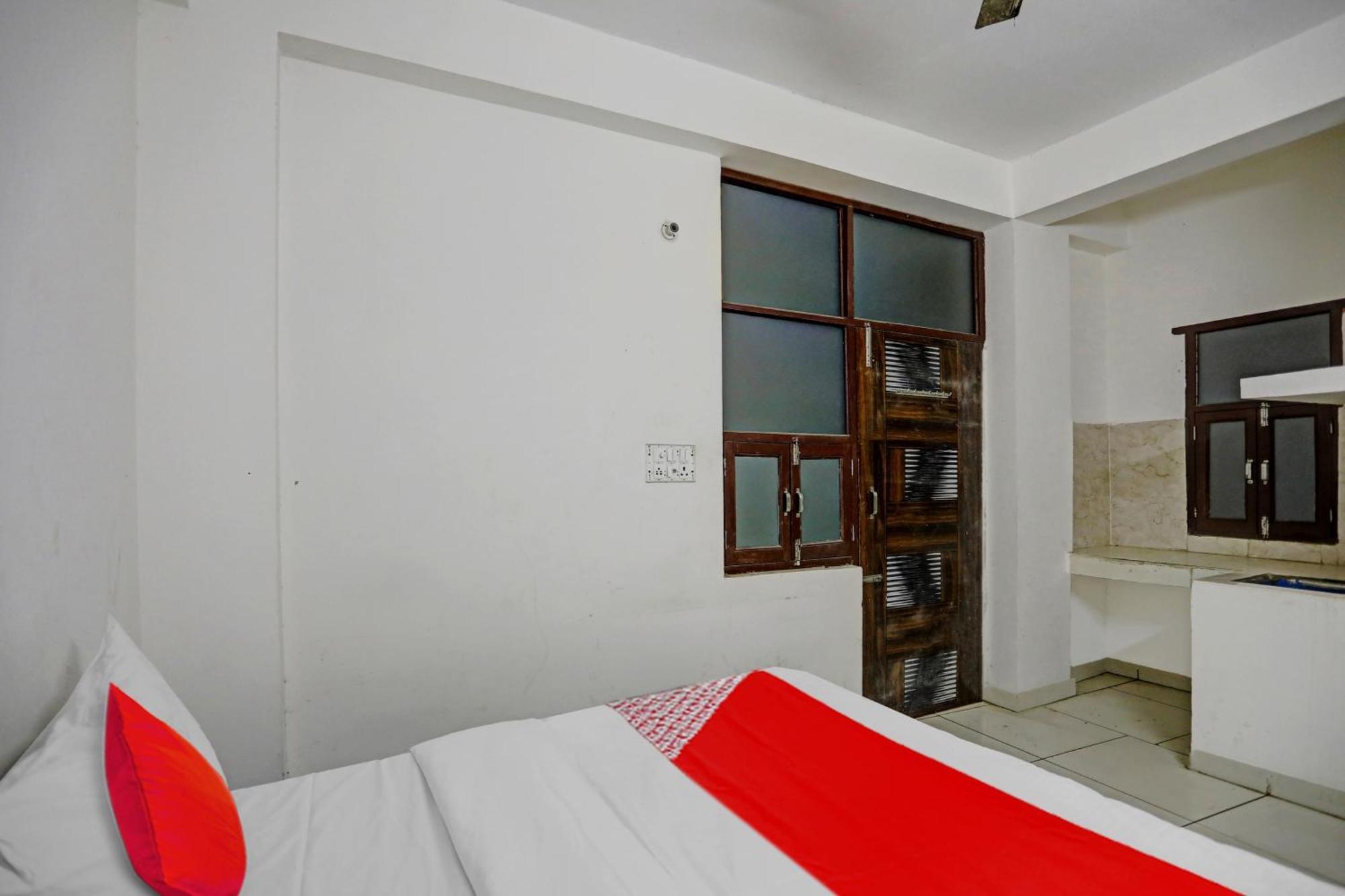 Hotel O Vrinda Residency Noida Exteriör bild